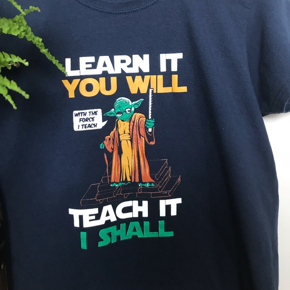 T-Shirt - Picture 4 of 6